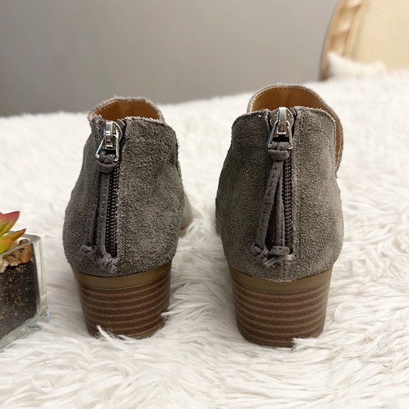 NEW Kenneth Cole Reaction Side Skip Grey Suede low ankle boot loafer women 5.5 - Picture 5 of 6